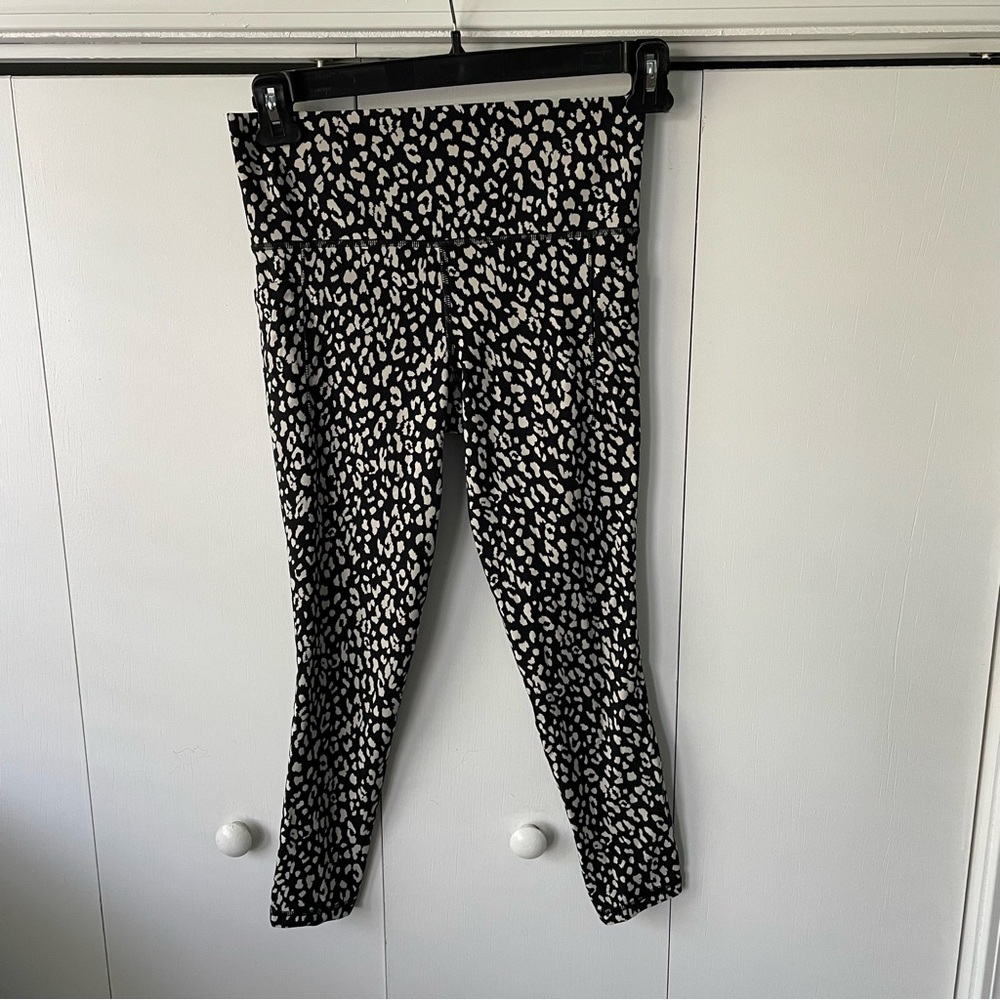 Athleta Leggings 7/8 Length Small - Picture 3 of 5